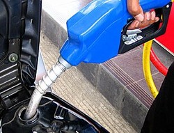 SPBU Petronas Banting Harga BBM