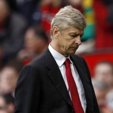 Wenger Kembali Tegaskan Takkan Mundur