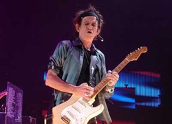 Buku Memoar Keith Richards Terjual Lebih dari 1 Juta Eksemplar