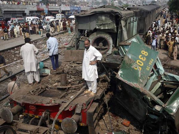 KA Tabrakan, 2 Orang Tewas