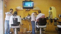 Tukang Cukur di Arab Saudi Panen Rezeki Jelang Idul Fitri