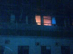 Api yang Melahap Kos di Karet Kuningan Makin Membesar