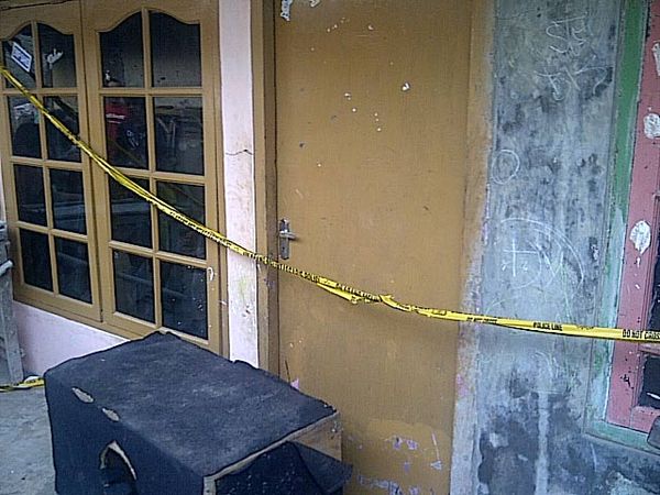 Seorang Anak Bunuh Bapaknya di Ciracas