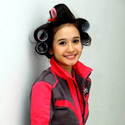 Makanan Wajib Lebaran Ala Laudya Chintya Bella