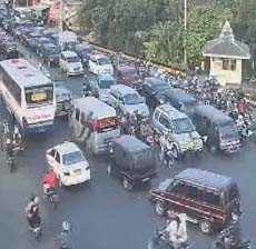 Lalu Lintas di Beberapa Daerah di Jatim Padat