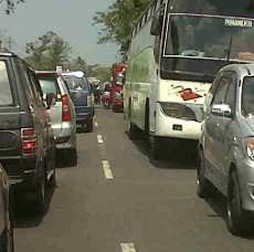 Arus Balik, Gombong-Karanganyar Macet 10 Km