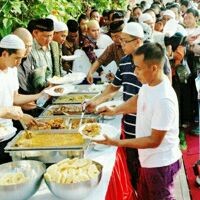 Opor dan Es Campur Jinakkan Derita Iklim Gurun