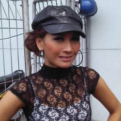 Tata Mahadewi Senangkan Suami dengan Peuyeum