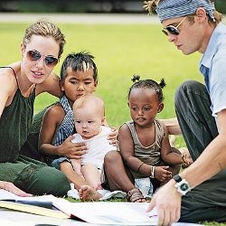 Sayang Anak, Brad Pitt Beli 6 Kuda Poni