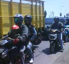 Jalur Surabaya-Malang di Porong Macet, Arah Sebaliknya Lancar