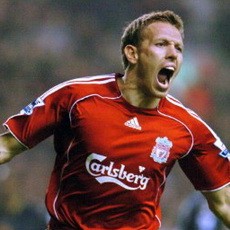 Bellamy Seperti Terbang ke Bulan