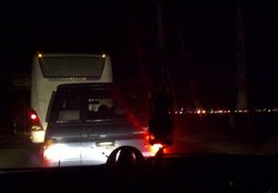 Ribuan Mobil Parkir di Jalan Gombong-Banyumas