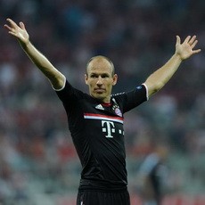 Tim Medis Hebat, Senjata Bayern Pertahankan Robben