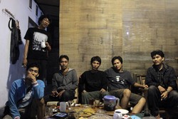 Semesta Melancholic Bitch