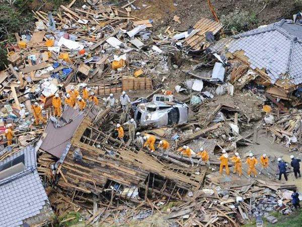 Topan Talas Terjang Jepang