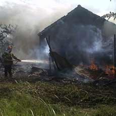 Sebelum Terbakar, Pengontrak Rumah Diingatkan Tidak Bisnis Cetak Fiber