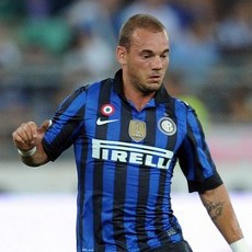 Sneijder Tak Pernah Ingin ke MU