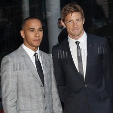 Hamilton Diminta Meniru Button