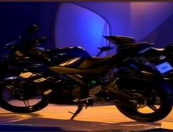 Yamaha Belum Kepikiran Bawa R15 ke Indonesia