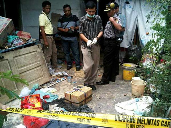 Seorang Pria Tewas Dimakan 4 Anjingnya