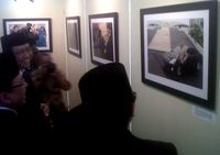 Pimpinan DPR Resmikan Pameran Foto