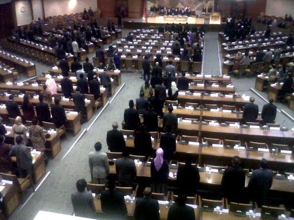 Sidang Paripurna Sepi