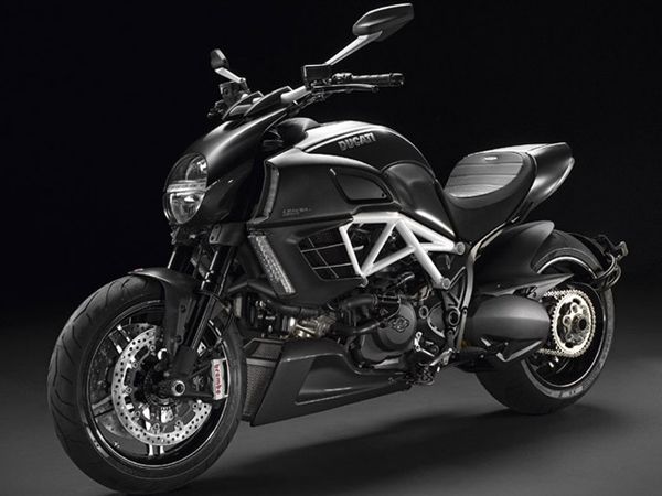 Edisi Khusus Ducati Diavel