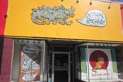 Toko Piringan Hitam Milik Penggagas Record Store Day Kemungkinan Gulung Tikar