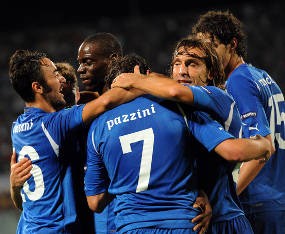 Italia Bak Bangkit dari Abu