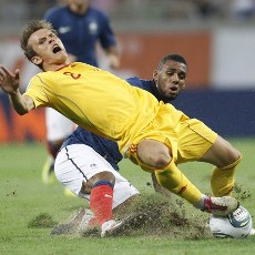 Prancis Ditahan Rumania