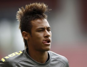 Neymar Berkostum Barca Tahun Depan?