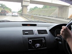 Turunan Landai di Cipularang Bikin Pengemudi Lengah