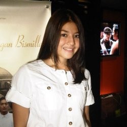 Natasha Rizky Pacaran dengan Dimas Anggara?