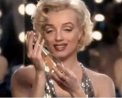 Marilyn Monroe Hidup Lagi di Iklan Parfum Dior