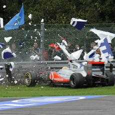 Hamilton Takkan Diminta Ubah Gaya