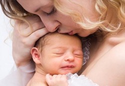 Terlalu Khawatir Pada Bayi Bisa Memicu Gangguan Obsesif