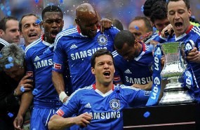 Reuni Ballack-Chelsea Terancam Tertunda