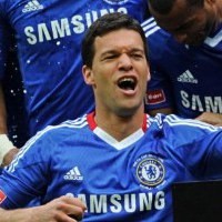 Reuni Ballack-Chelsea Terancam Tertunda