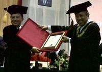 JK Raih Doktor Honoris Causa di Unhas