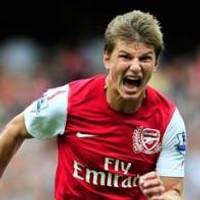 Arshavin Beri Arsenal Kemenangan Pertama