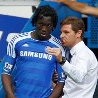 Upaya The Blues Mengejar Duo Manchester