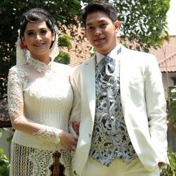 Andhara Early Undang Mantan Suami ke Pernikahan