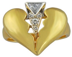 Dijual, Cincin Khusus Pasangan Bercerai 