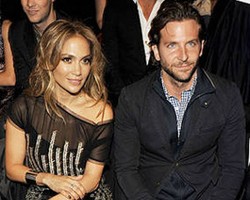 Jennifer Lopez Kencan dengan Bradley Cooper?