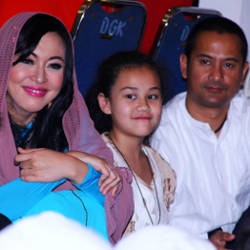 Anak Angelina Sondakh Makin Lengket dengan Muji