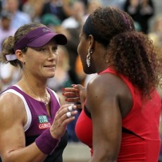 Stosur Akhiri Puasa 38 Tahun Australia