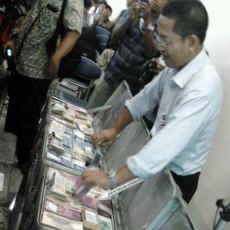 Uang Palsu Rp 24 Miliar Dimusnahkan