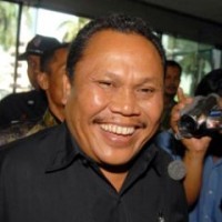 Marzuki Minta KPK Perjelas Status Hukum Jhonny Allen Marbun 
