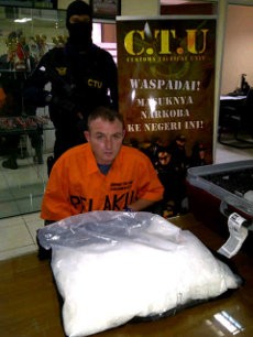 Selundupkan Sabu 6,5 Kg, WN Inggris Dibekuk