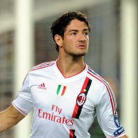 Bahkan Bolt pun Tak Bisa Mengejar Pato